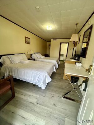 Bedroom, Interior, Pendant Lights, Wood Texture Flooring
