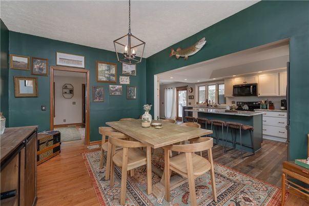 Dining room, Interior, Kitchen, Pendant Lights, Recessed Lighting, Wood Texture Flooring