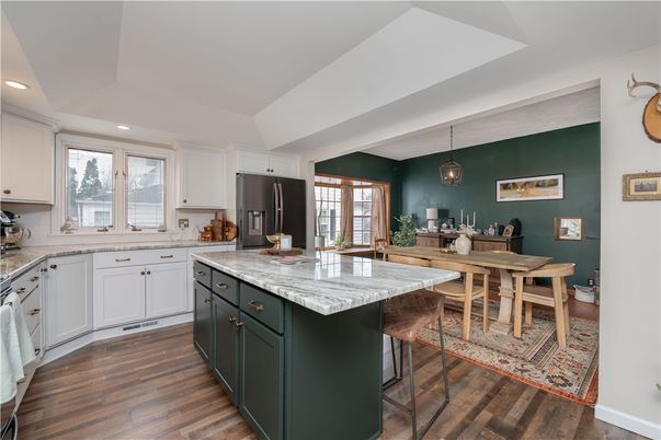 Dining room, Interior, Kitchen, Pendant Lights, Recessed Lighting, Wood Texture Flooring