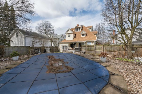Backyard, Exterior, Facade, Cape Cod