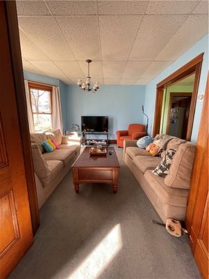 Chandelier, Interior, Living room