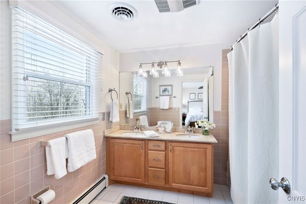 Bathroom, Dual Sink Vanities, Interior