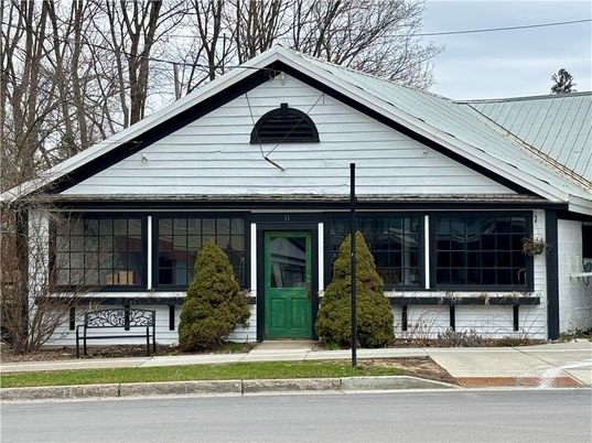 Exterior, Facade, American Craftsman