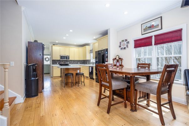 Dining room, Interior, Kitchen, Recessed Lighting, Wood Texture Flooring
