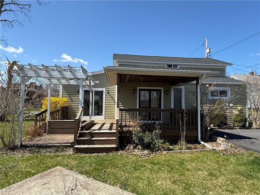 Exterior, Facade, None