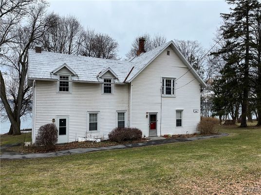 Backyard, Exterior, Facade, Farmhouse