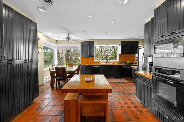 Dining room, Interior, Kitchen, Recessed Lighting