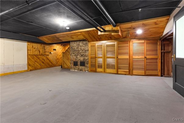 Empty room, Interior, Stone Walls, Wooden Walls