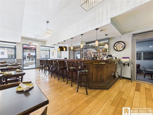 Interior, Pendant Lights, Wood Texture Flooring