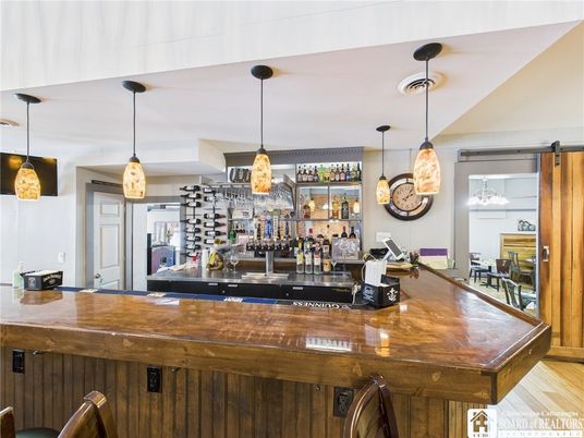 Interior, Pendant Lights, Wood Texture Flooring