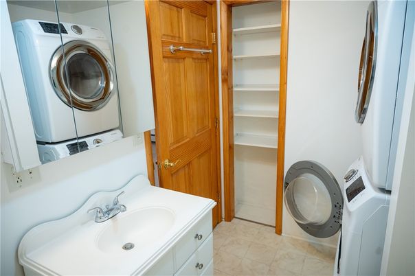 Interior, Utility Closets, Washer