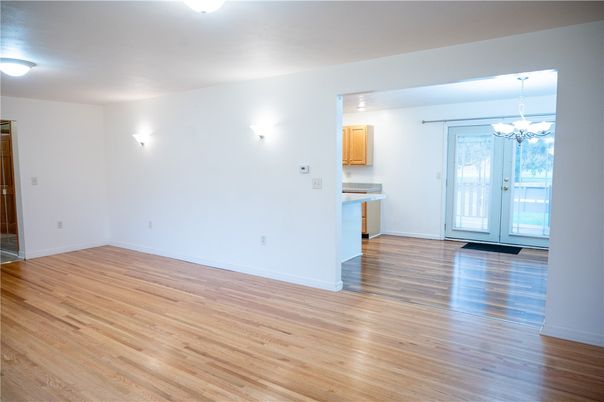 Chandelier, Empty room, Interior, Wood Texture Flooring