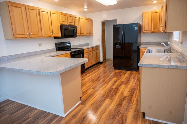 Interior, Kitchen, Recessed Lighting, Wood Texture Flooring