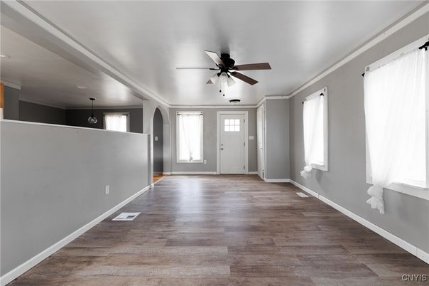Empty room, Interior, Pendant Lights, Wood Texture Flooring
