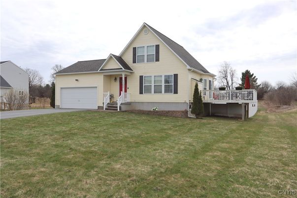 Attached, Backyard, Exterior, Facade, A Frame