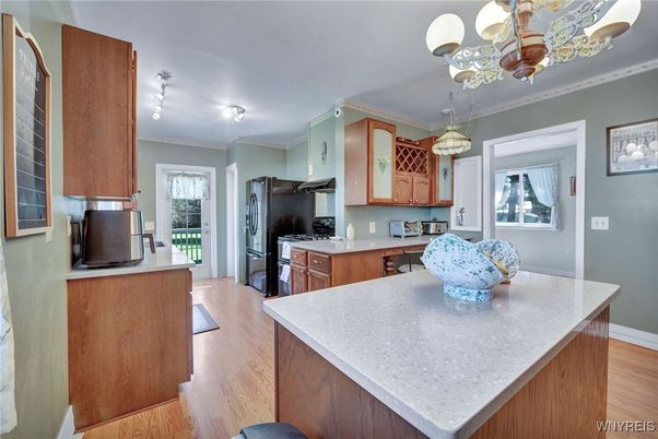 Interior, Kitchen, Pendant Lights, Wood Texture Flooring