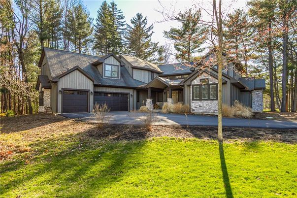 Attached, Exterior, Facade, Tudor Revival