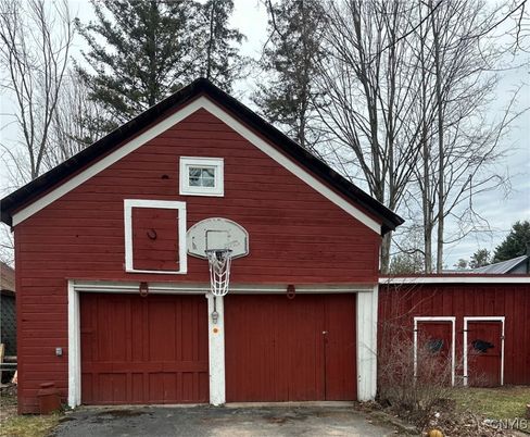 Detached Garage, Exterior