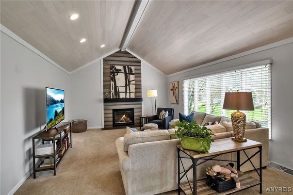 Fireplace, Interior, Living room, Recessed Lighting