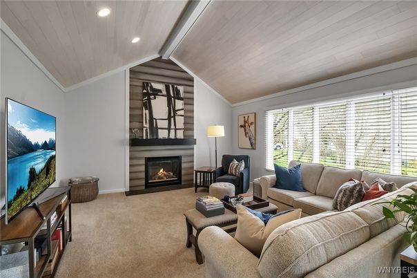 Fireplace, Interior, Living room, Recessed Lighting