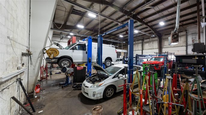 Garage, Interior, Recessed Lighting