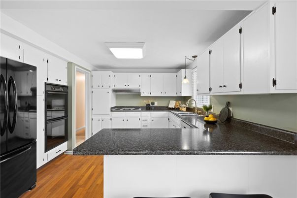 Interior, Kitchen, Pendant Lights, Wood Texture Flooring