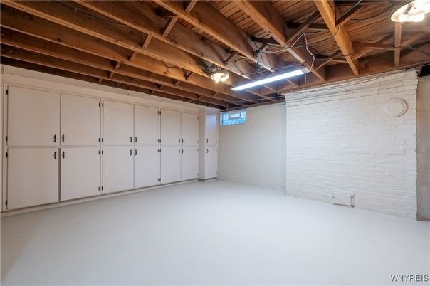 Empty room, Interior, Stone Walls, Wooden Beams, Wooden Ceilings