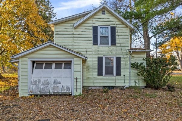 Detached Garage, Exterior
