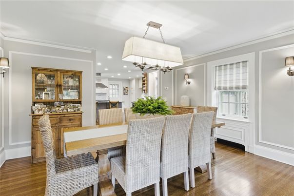 Chandelier, Dining room, Interior, Pendant Lights, Recessed Lighting, Wood Texture Flooring