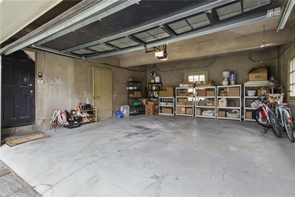 Garage, Interior