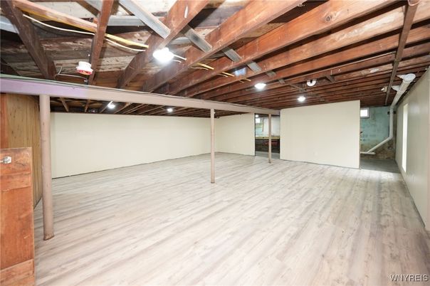Empty room, Interior, Wooden Beams, Wood Texture Flooring