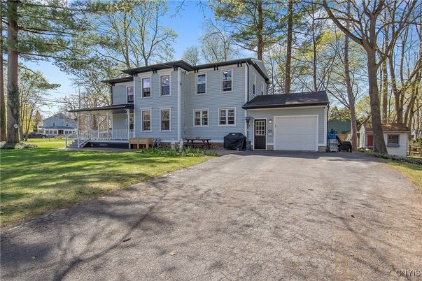 Attached, Backyard, Exterior, Facade, Georgian
