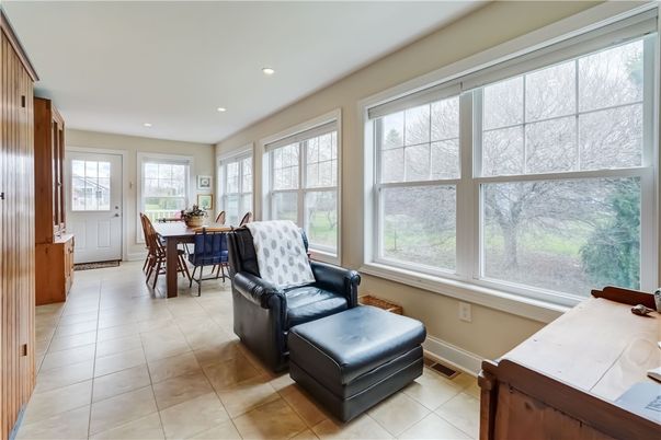 Dining room, Interior, Recessed Lighting