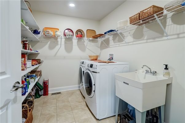 Interior, Recessed Lighting, Washer