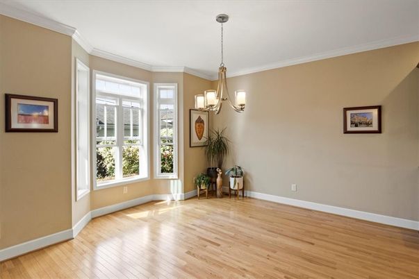 Empty room, Interior, Pendant Lights, Wood Texture Flooring