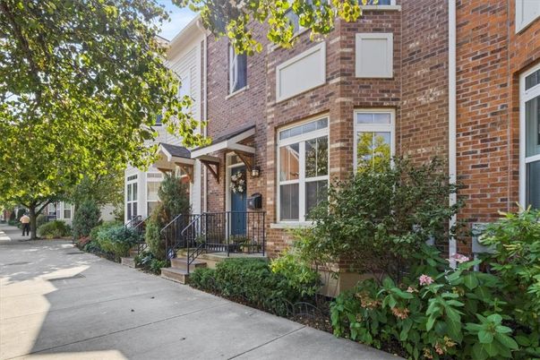 Exterior, Facade, Brick Facade, Rowhouse