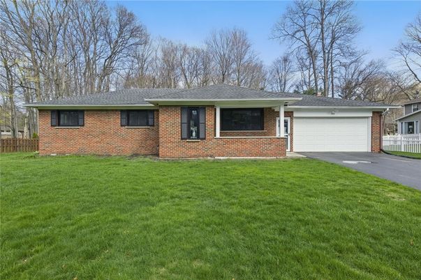 Attached, Exterior, Facade, Brick Facade, Ranch