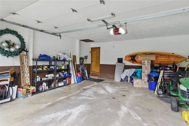 Garage, Interior