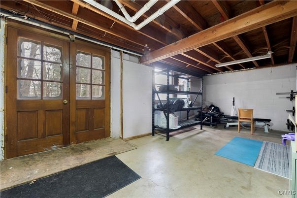 Fitness Equipment, Interior, Wooden Beams, Wooden Ceilings
