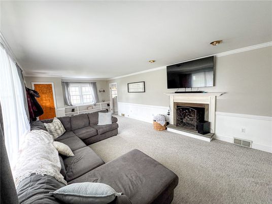 Fireplace, Interior, Living room
