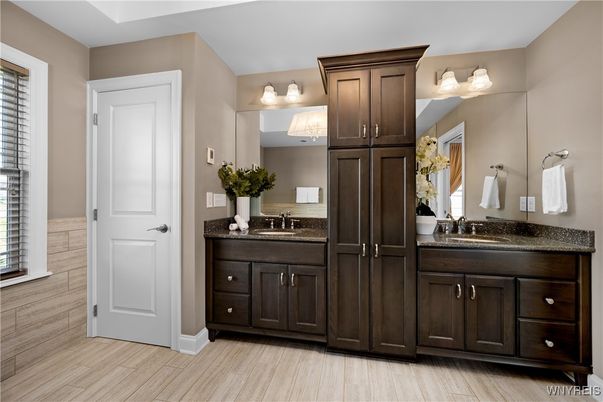 Bathroom, Dual Sink Vanities, Interior, Wood Texture Flooring