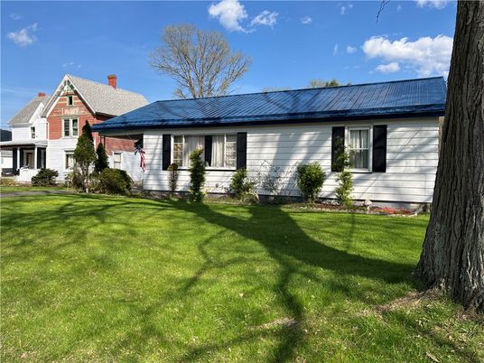 Backyard, Exterior, Facade, Cape Cod