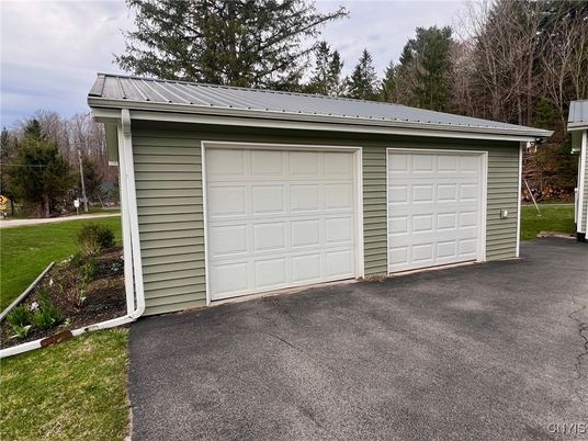 Detached Garage, Exterior