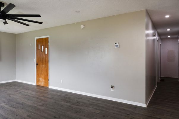 Empty room, Interior, Recessed Lighting, Wood Texture Flooring