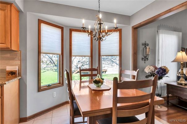 Chandelier, Dining room, Interior