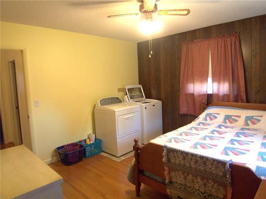 Interior, Washer, Wood Texture Flooring