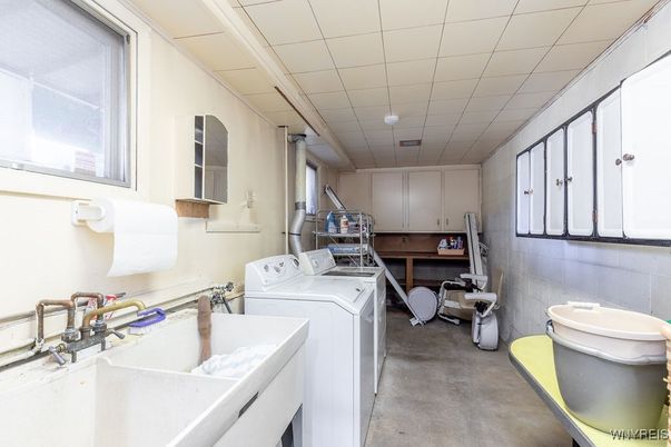 Interior, Washer