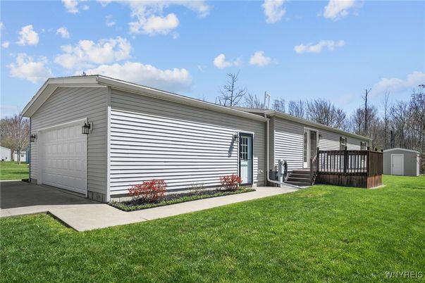 Backyard, Detached Garage, Exterior