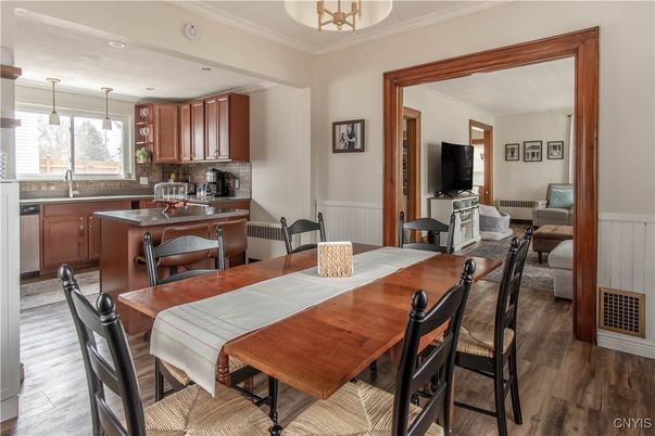 Dining room, Interior, Kitchen, Pendant Lights, Recessed Lighting, Wood Texture Flooring