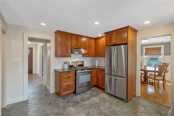 Dining room, Interior, Kitchen, Recessed Lighting, Stainless Steel Appliances